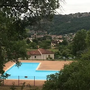 Confortable Maison Dans Village Avec Piscine A , Cajarc France